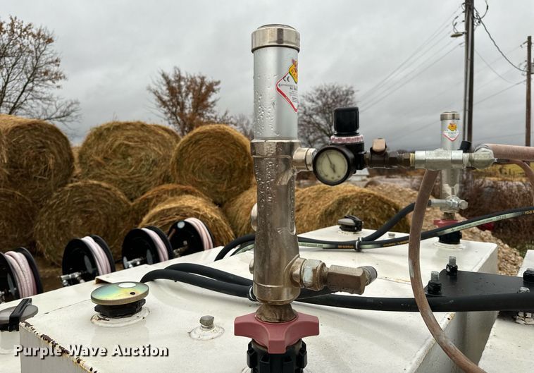 image for item DO2212 Shop built  lube trailer