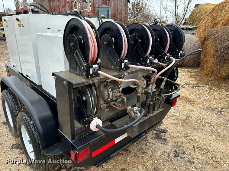 image for item DO2212 Shop built  lube trailer