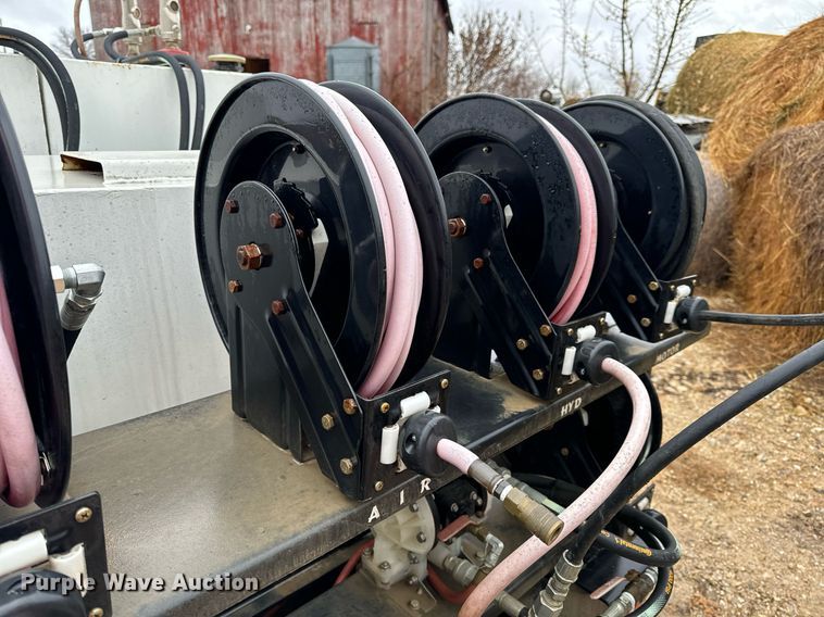 image for item DO2212 Shop built  lube trailer