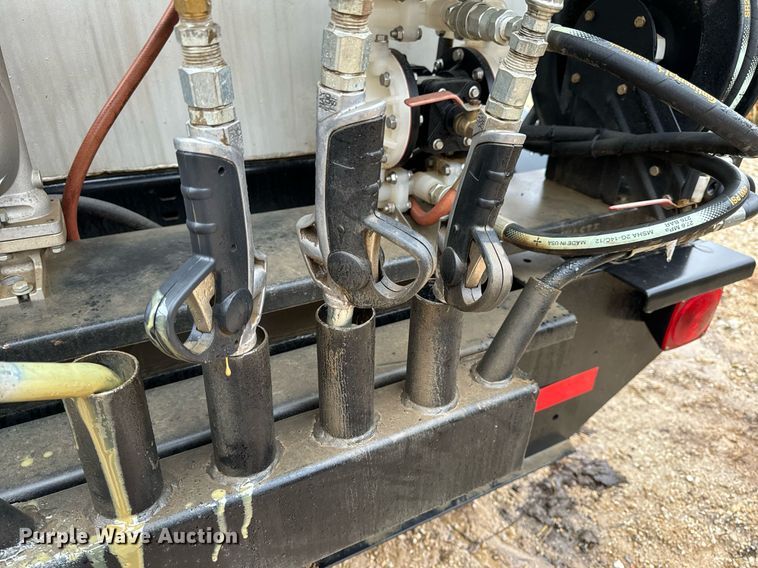 image for item DO2212 Shop built  lube trailer