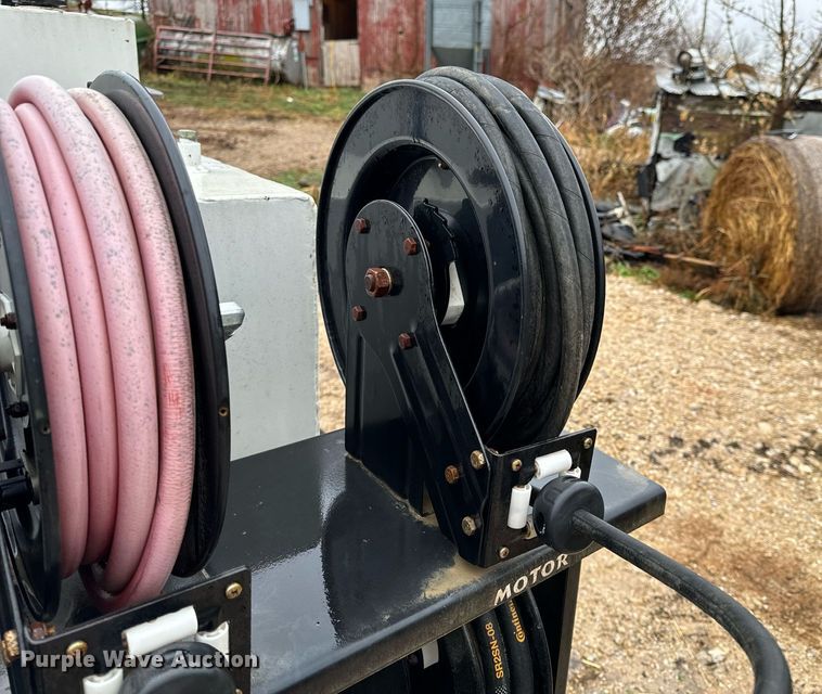 image for item DO2212 Shop built  lube trailer