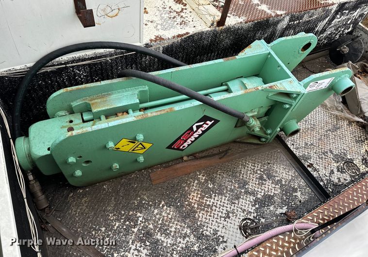 image for item DO2213 Tramac V32  breaker