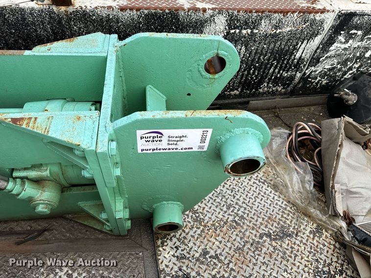 image for item DO2213 Tramac V32  breaker