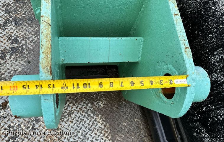 image for item DO2213 Tramac V32  breaker