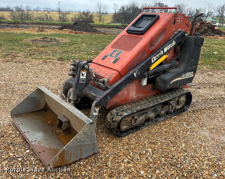 image for item DO2215 2007 Ditch Witch SK650  compact utility loader