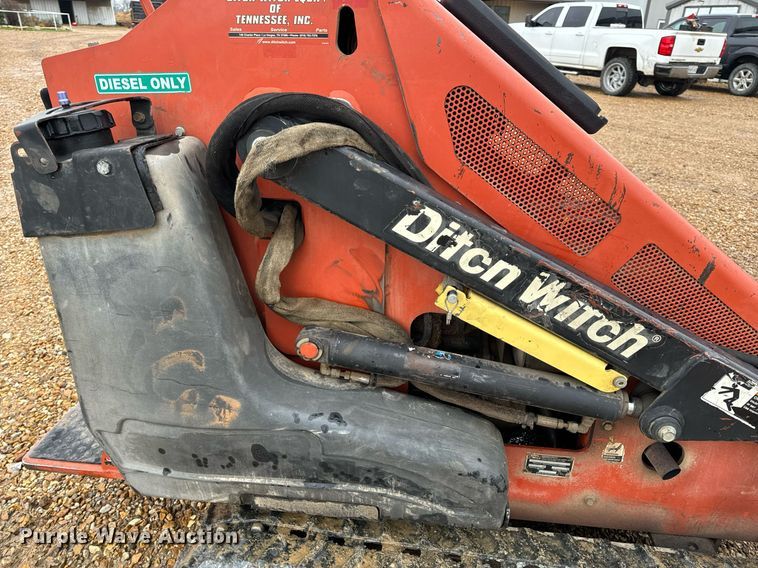 image for item DO2215 2007 Ditch Witch SK650  compact utility loader