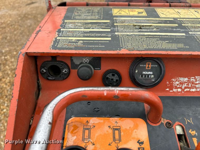 image for item DO2215 2007 Ditch Witch SK650  compact utility loader