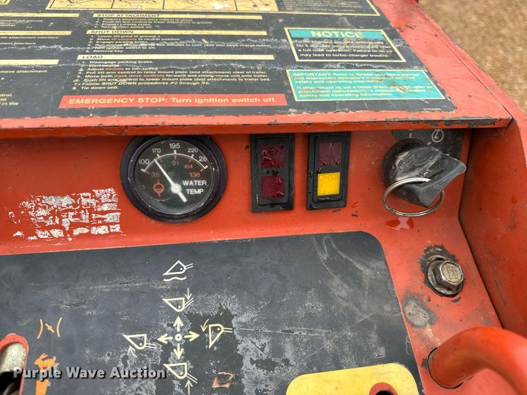 image for item DO2215 2007 Ditch Witch SK650  compact utility loader