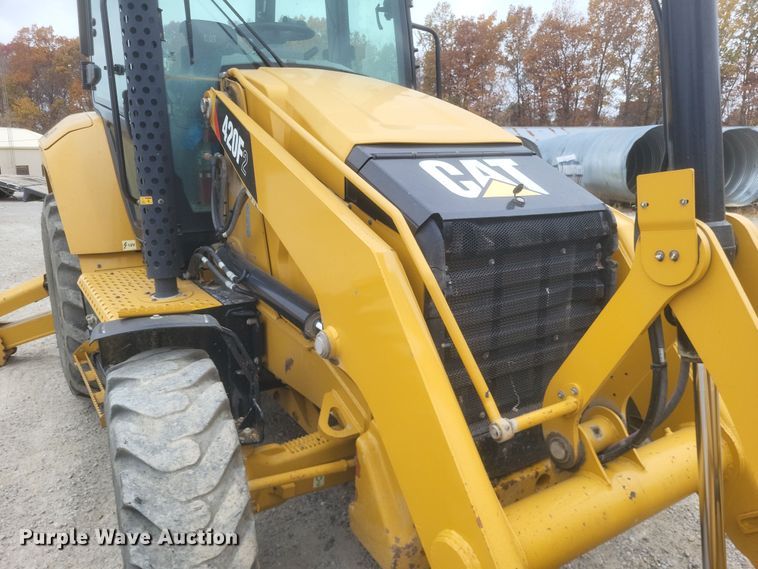 image for item DO4715 2018 Caterpillar 420F2  backhoe