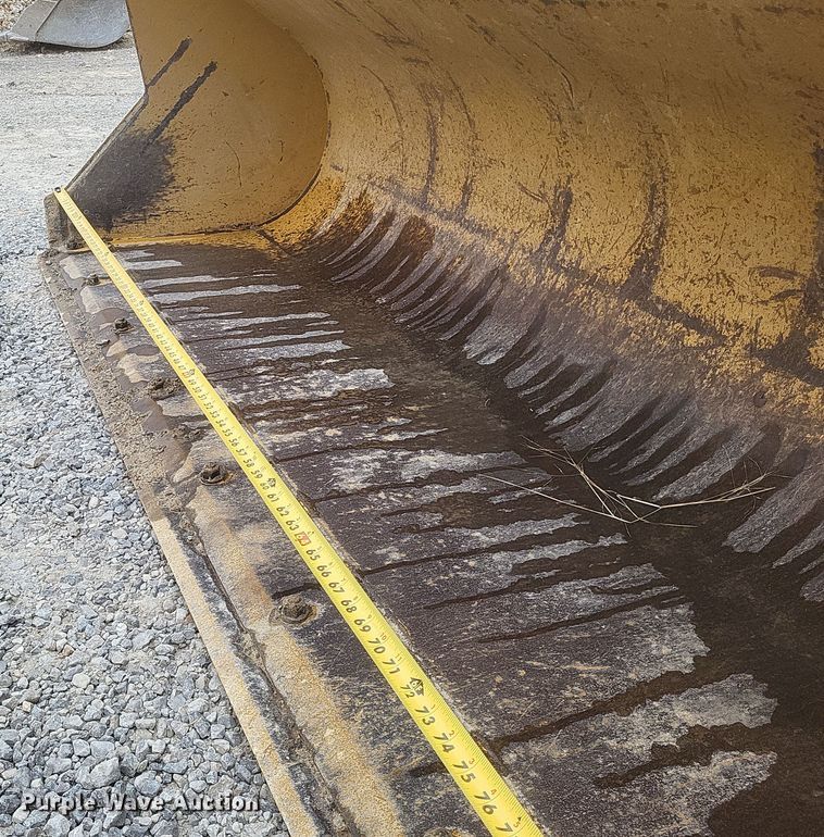 image for item DO4715 2018 Caterpillar 420F2  backhoe