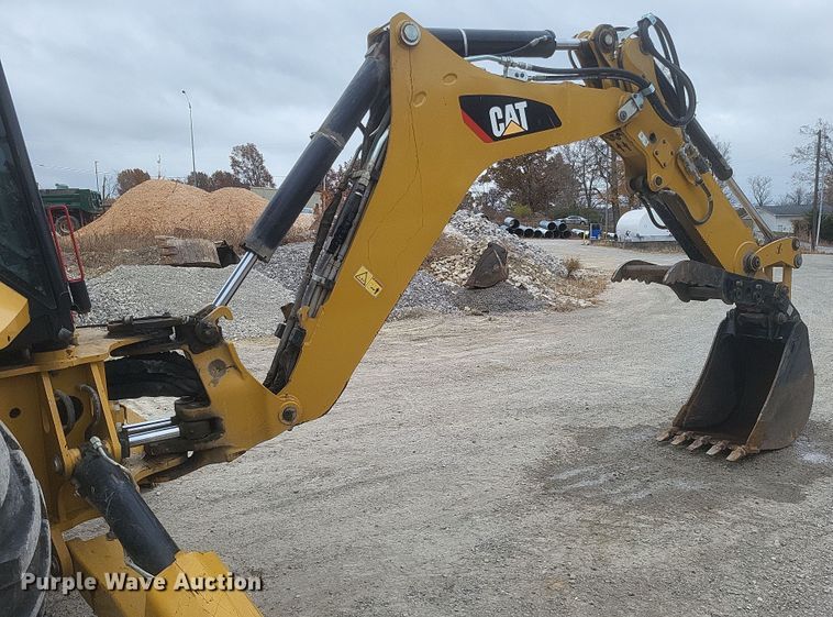 image for item DO4715 2018 Caterpillar 420F2  backhoe