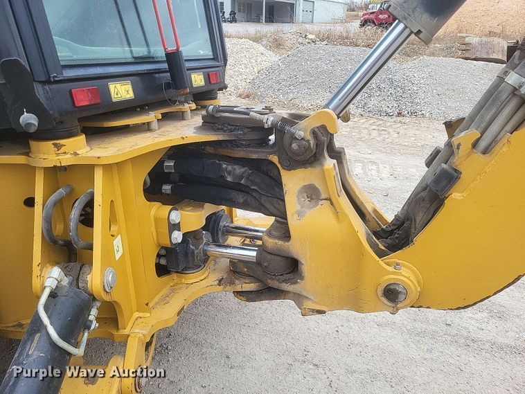 image for item DO4715 2018 Caterpillar 420F2  backhoe