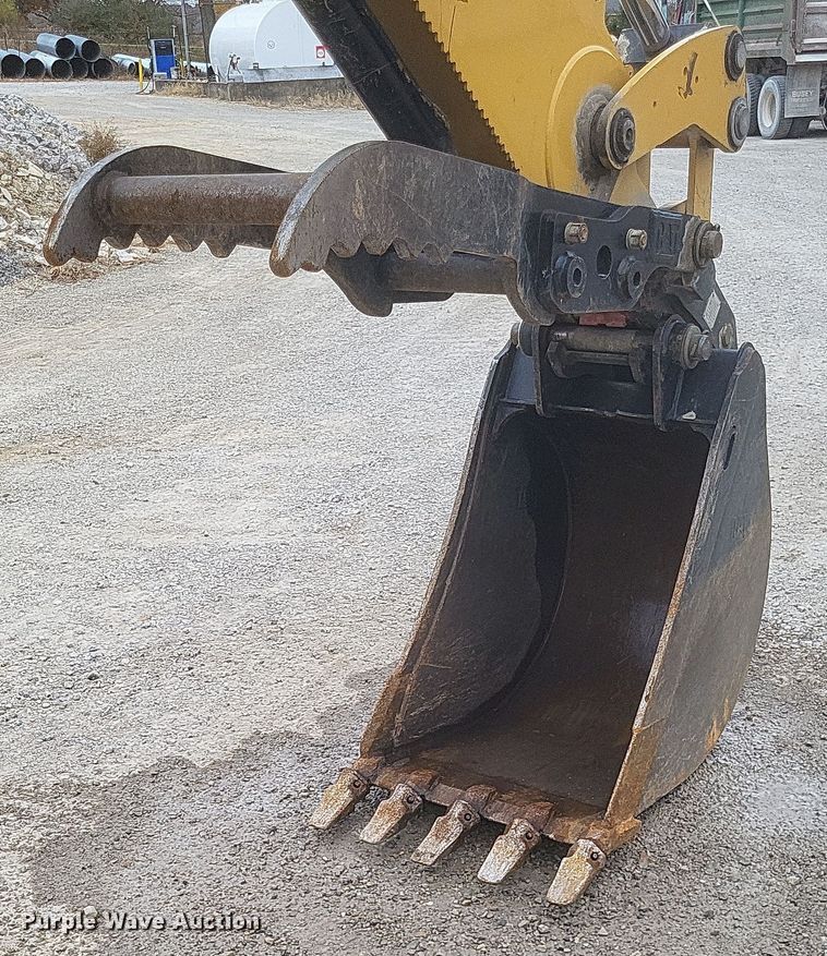 image for item DO4715 2018 Caterpillar 420F2  backhoe