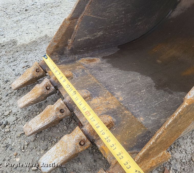 image for item DO4715 2018 Caterpillar 420F2  backhoe