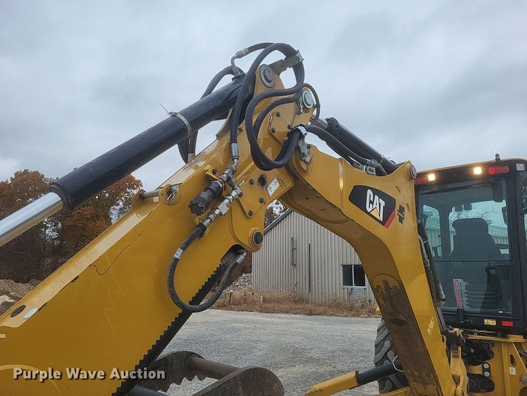 image for item DO4715 2018 Caterpillar 420F2  backhoe