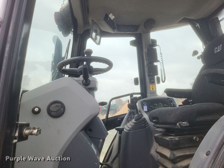 image for item DO4715 2018 Caterpillar 420F2  backhoe