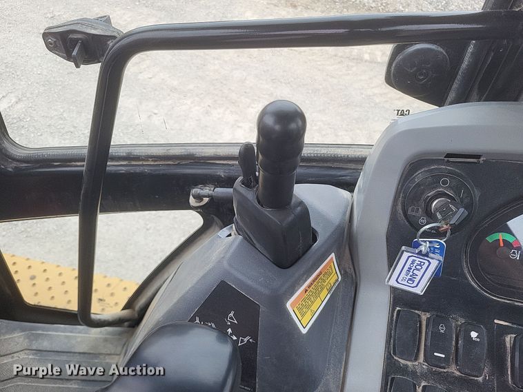 image for item DO4715 2018 Caterpillar 420F2  backhoe