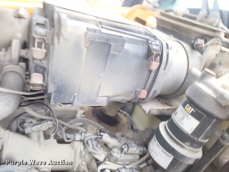 image for item DO4715 2018 Caterpillar 420F2  backhoe