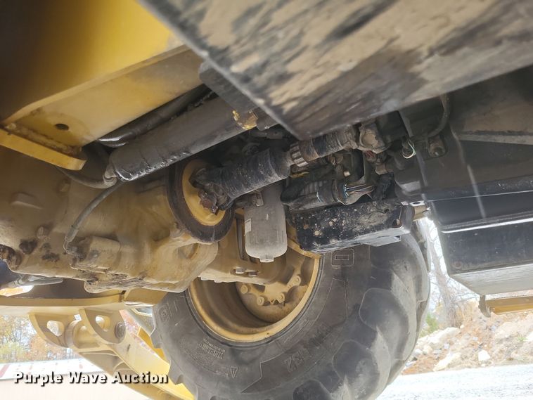 image for item DO4715 2018 Caterpillar 420F2  backhoe