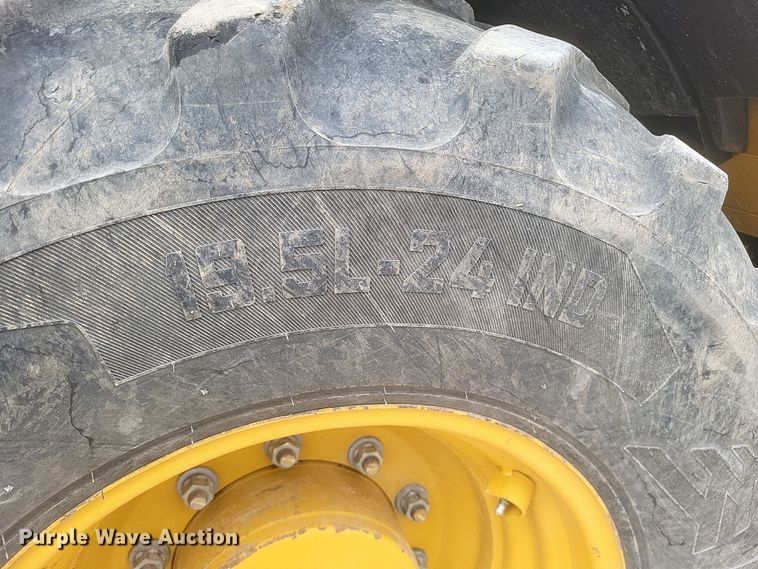 image for item DO4715 2018 Caterpillar 420F2  backhoe