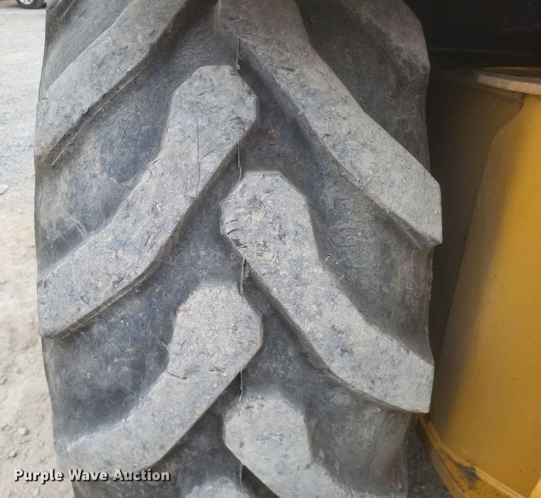 image for item DO4715 2018 Caterpillar 420F2  backhoe