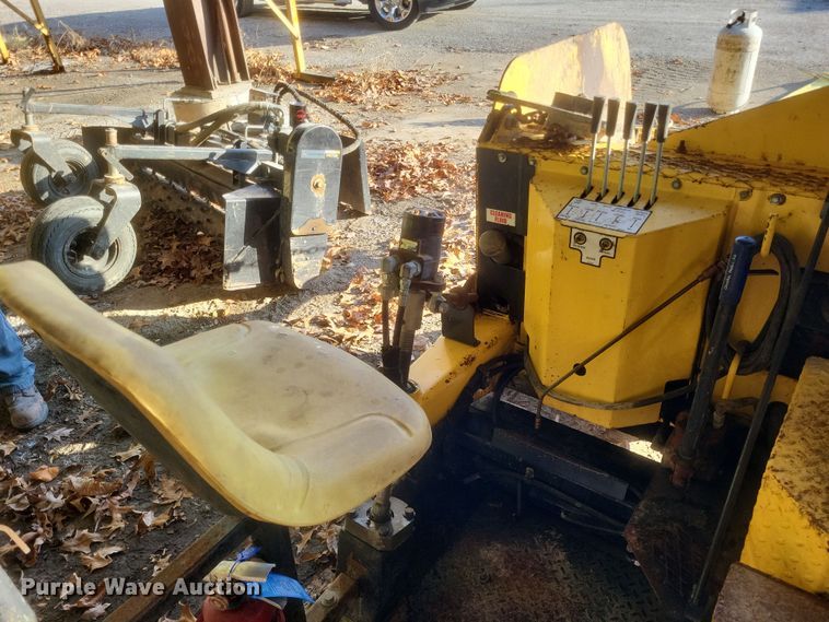 image for item DO4774 Bomag 413  paver