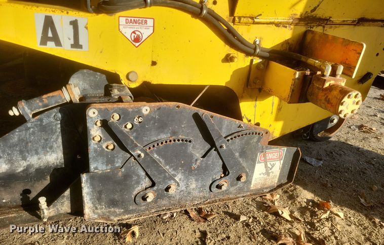 image for item DO4774 Bomag 413  paver