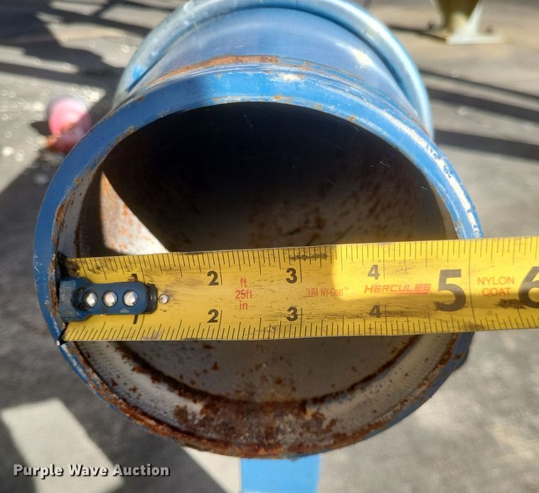 image for item DO4775 Boss Tank  concrete silo