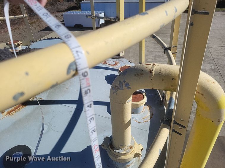 image for item DO4775 Boss Tank  concrete silo