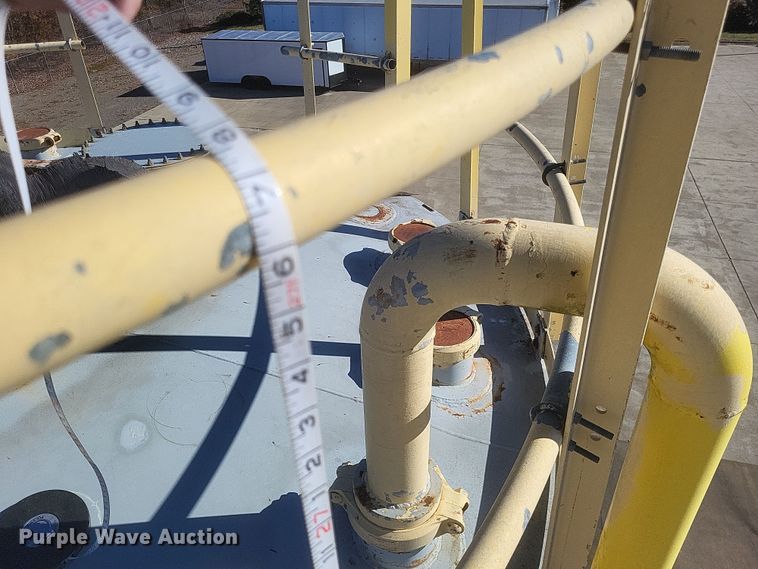 image for item DO4775 Boss Tank  concrete silo