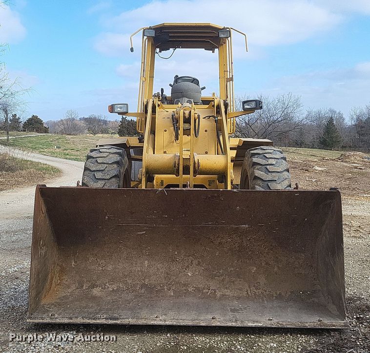 image for item DO4781 1998 John Deere 344H  wheel loader