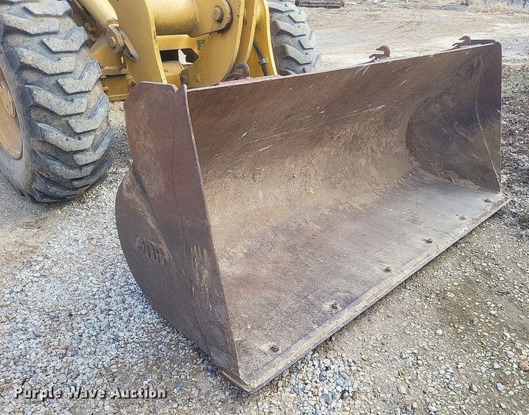 image for item DO4781 1998 John Deere 344H  wheel loader