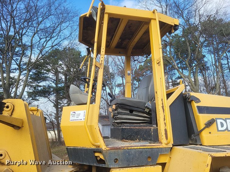 image for item DO4781 1998 John Deere 344H  wheel loader