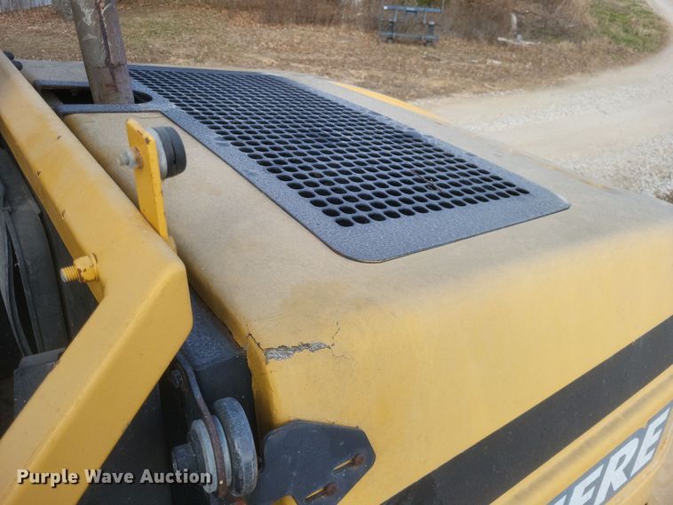 image for item DO4781 1998 John Deere 344H  wheel loader