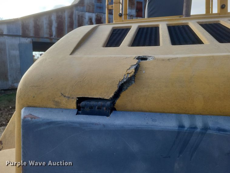 image for item DO4781 1998 John Deere 344H  wheel loader