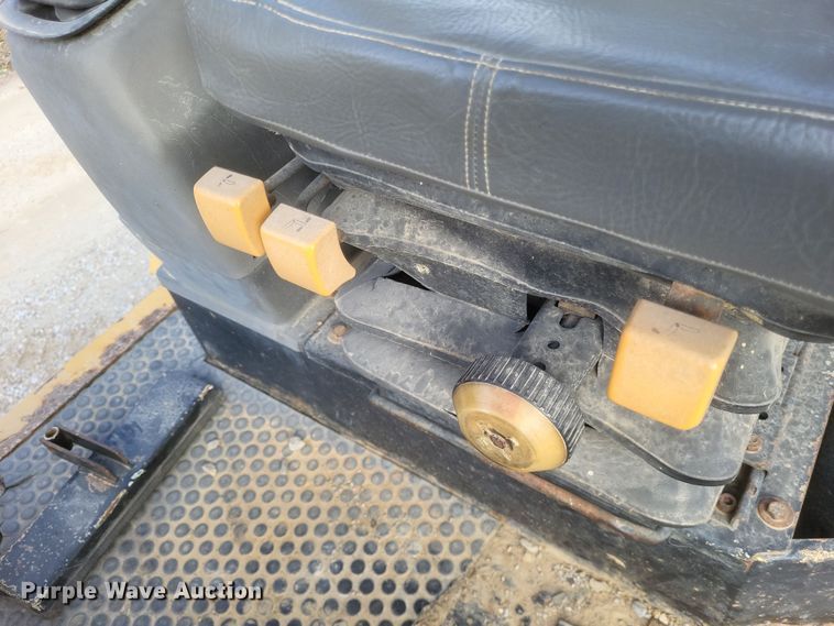 image for item DO4781 1998 John Deere 344H  wheel loader