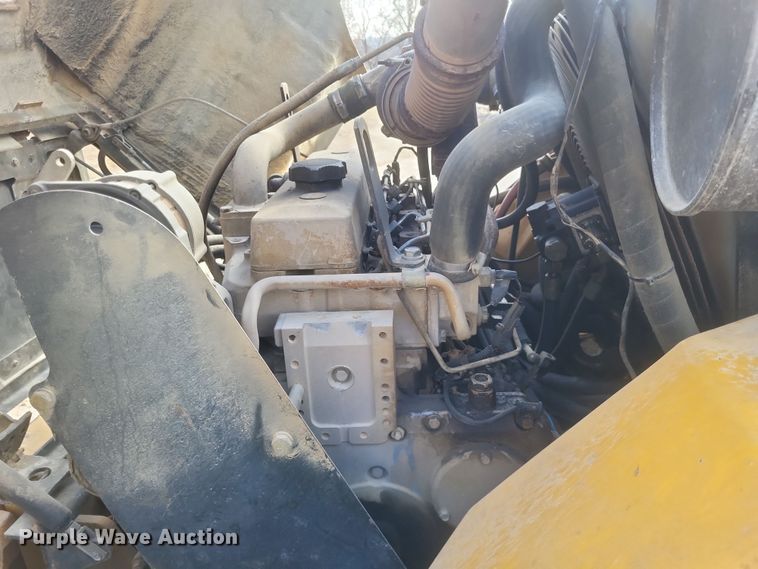 image for item DO4781 1998 John Deere 344H  wheel loader