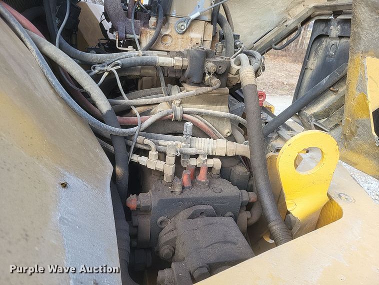 image for item DO4781 1998 John Deere 344H  wheel loader