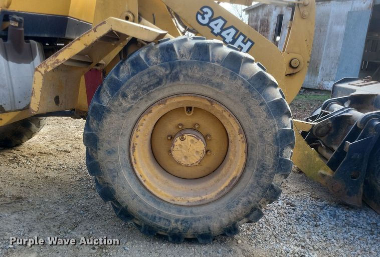 image for item DO4781 1998 John Deere 344H  wheel loader