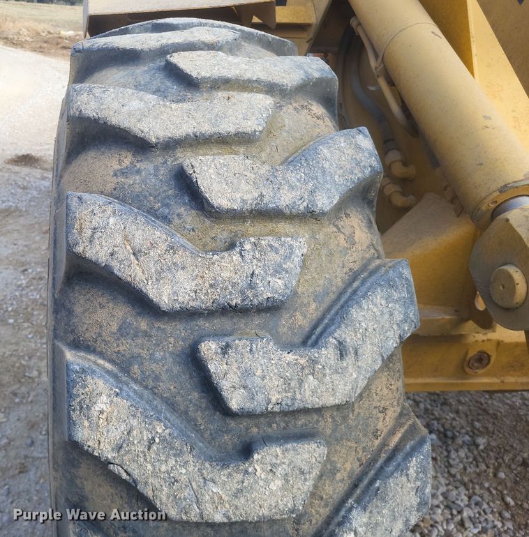 image for item DO4781 1998 John Deere 344H  wheel loader