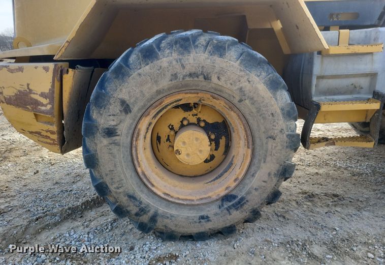 image for item DO4781 1998 John Deere 344H  wheel loader