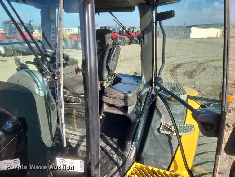 image for item DO4784 2012 Challenger MT865C  tractor