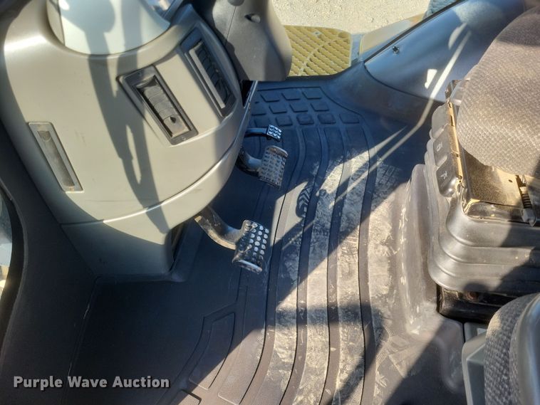 image for item DO4784 2012 Challenger MT865C  tractor