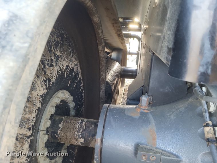 image for item DO4784 2012 Challenger MT865C  tractor