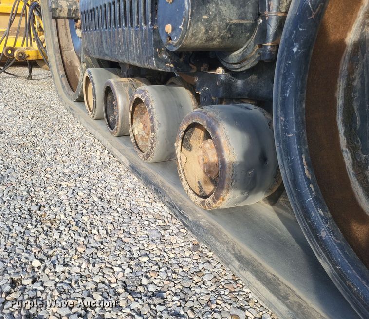 image for item DO4784 2012 Challenger MT865C  tractor