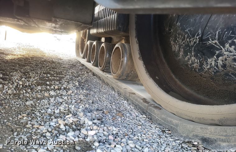 image for item DO4784 2012 Challenger MT865C  tractor