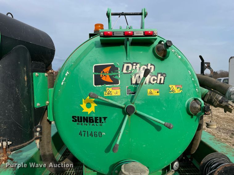 image for item DP0240 2012 Ditch Witch FX30  vacuum excavator