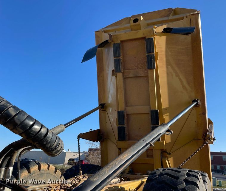 image for item DP0244 2015 Caterpillar 740B  haul truck