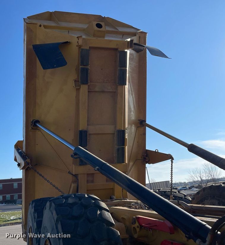 image for item DP0244 2015 Caterpillar 740B  haul truck