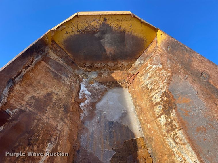 image for item DP0244 2015 Caterpillar 740B  haul truck